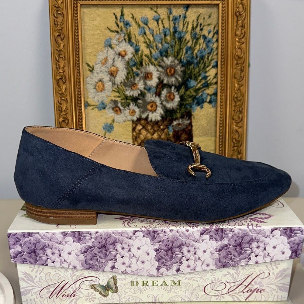 LOFT 9.5 Navy Gold Tone Horse bit Faux Suede Soft Bed Loafers